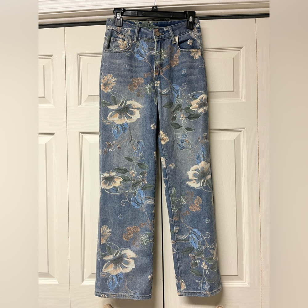Floral Blue Jeans *Trending*!